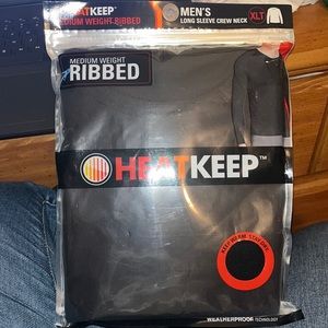 Black Medium Weight Ribbed HEAT KEEP crew neck